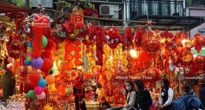 cho thuê mbkd mặt phố đinh tiên hoàng dt 200m2 mặt tiền 20m cực đỉnh - view hồ gươm cực đông khách