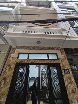 cho thuê nhà mặt phố phùng hưng, 12 triệu/th, 40m2, 3pn, 2wc, ngay gần viện 103