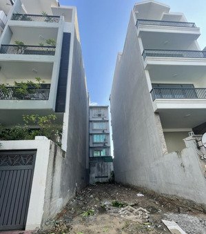 bán đất đường số 2 kdc himlam tân hưng 1 lô duy nhất dt: 5x20m gb: 240tr/m2 lh: 