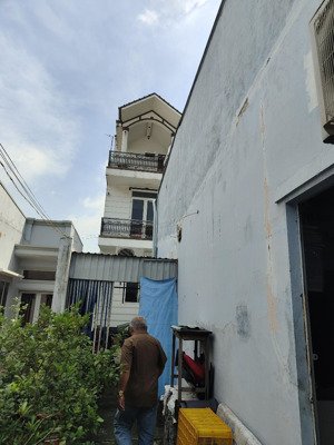 đi định cư bán nhà 250m2 mặt tiền huỳnh tấn phát. tt nhà bè