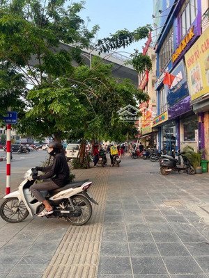 siêu phẩm - mặt phố trường chinh. trung tâm quận thanh xuân. dt 430m2 - mt 15m - giá 185 tỷ