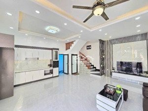 cần bán gấp nhà đẹp lê quang đạo nam từ liêm diện tích: 39m | 5 tầng | mặt tiền 5.5m