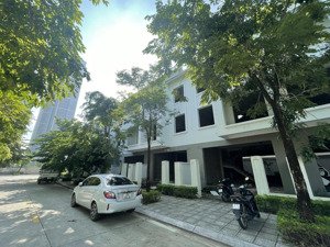 chính chủ bán nhà liên kề 90m2 - mt 6m khu b geleximco - giáp chung cư vinsmart đường thông sang