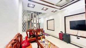 bán nhà đẹp lô góc - hoàng quốc việt cầu giấy - 40m2 - 5 tầng - mt 6m hơn - gần phố - giá 9 tỷ hơn