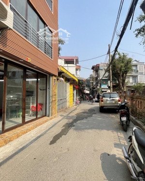 người nhà gửi bán gấp nhà 4 tầng vạn phúc, 38m2, mặt tiền siêu rộng, lô góc 3 thoáng chỉ 8 tỷ 1.