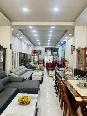 bán nhà mt hậu giang ngang 5x20 khu kinh doanh sầm uất giá chỉ 27 tỷ