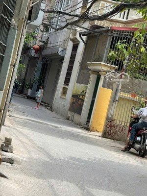 bán nhà riêng chính chủ, dân xây, gần phố, oto 6,2 tỷ, 4tang x 33m2 tại bồ đề, long biên, hà nội