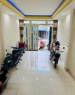 bds hvl chủ gửi- bán nhà 3 tầng kdc phước bình, q9 giá 11 tỷ