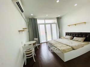phòng đủ nội thất+bancol bình thạnh