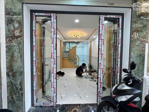 bán nhà trung tâm quận 5 - vị trí đẹp - hẻm ô tô cách nhà 5m - khu vực cho thuê giá tốt