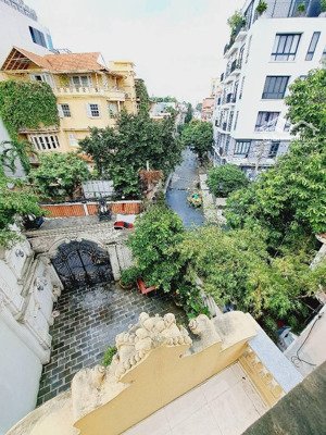 bán biệt thự châu âu ngay bành văn trân 390 m2