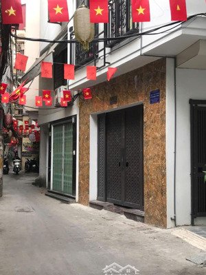 nhà mới xây - 5 tầng #thang máy - ngõ rộng thông - gần phố xã đàn - trung phụng - vị trí vip