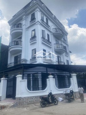 chính chủ cho thuê biệt thự liền kề mặt tiền, 5 tầng, có thang máy tại vinaconex 3