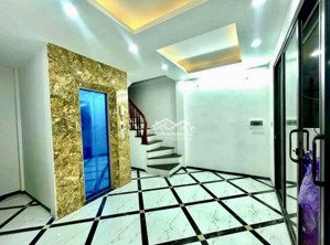 bán nhà. lò đúc. hai bà trưng. 5 tầng. thang máy.35m.