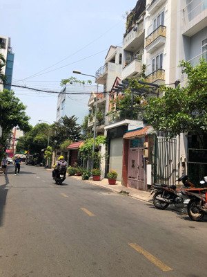 mặt tiền kinh doanh khu sân bay 4m x 16m =64m2 hiếm có chỉ 14,5 tỷ