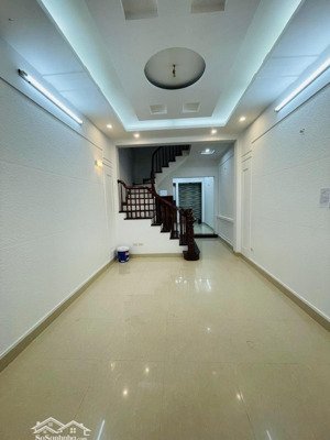 nhà đẹp cầu giấy lô góc 2 mặt ngõ, ở ngay dt 52m 5 tầng giá chỉ nhỉnh 11 tỷ