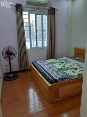 cho thuê căn chung cư toà B11C Nam Trung Yên -60m2, 2 ngủ ,1 vệ sinh cơ bản giá 10tr