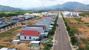 bán lô đất 150m2 giá rẻ trong khu dân cư vsip, gần tp biển quy nhơn