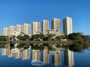 hiếm! bán khuôn đất biệt thự ngay công viên, dt: 10x19m, kdc văn minh, an phú, q2, chỉ 32 tỷ