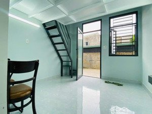 cho thuê duplex gác cao 30m2 siêu thoáng ngay nguyễn thị định, mai chí thọ, đảo kim cương sala