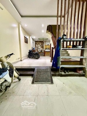 bán nhà hào nam, 2 mặt thoáng, dòng tiền, 51m2, 11.7 tỷ