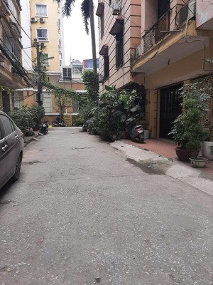 bán nhà phân lô phố trần duy hưng dt: 90m2, nhà xây 4 tầng, mặt tiền rộng: 4,2m