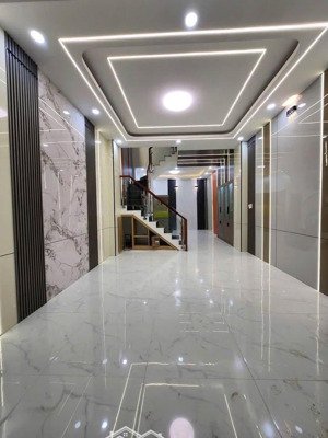 bán nhà ngay giáo xứ chợ cầu - nguyễn văn quá - q12 1tỷ636tr