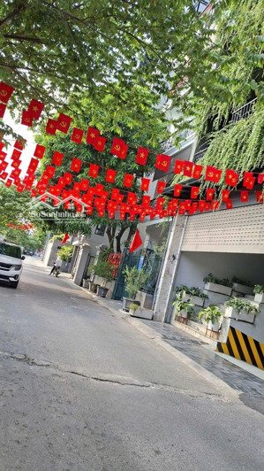 bán nhà mặt phố tại đường nghi tàm 160m2, giá 34 tỷ. tây hồ