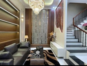 nhà đẹp ở ngay - lô góc - ngõ thông - cách đường ô tô 20m - full nội thất vip