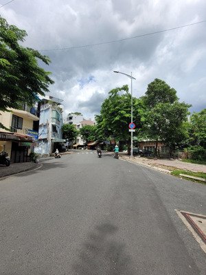 siêu hot!!! căn góc mt giá chỉ nhỉnh 7 tỷ ngay mt trần văn khê p.17, bình thạnh .