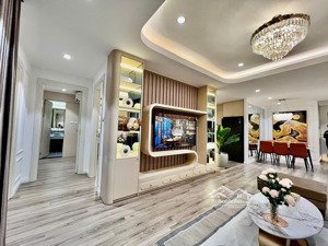 cực hiếm. ch discovery 148m2, 4 p ngủ, full nội thất giá chỉ 22 triệu lh 