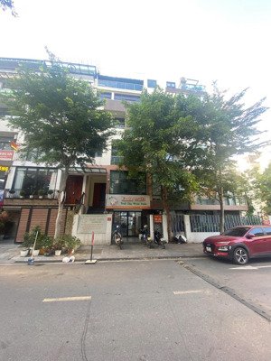 chính chủ cho thuê liền kề 6 tầng giá mềm - 96m2 hàm nghi - mỹ đình 