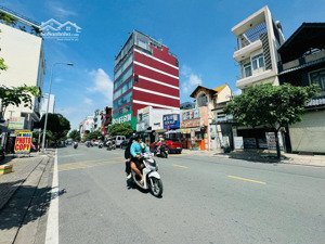 nhà góc 2 mặt tiền đường tân sơn nhì, quận tân phú. (dt: 4.75x17.5m 4 tầng). giá: 23.3 tỷ