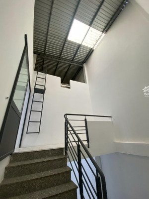 bán nhà âu cơ dt khủng 8x20m giá chỉ 13.5 tỷ hẻm thông thoáng