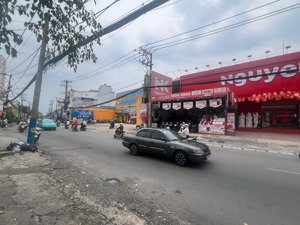 ngộp bank, nhà 2 mặt tiền ung văn khiêm, bình thạnh, cn: 619m2, giá 68 tỷ (hơn 105 triệu/m2)