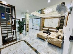 siêu đẹp siêu hiếm nhà phố khương đình dt35mx5t ngõ ba gác,mới đẹp giá chỉ 8.4 tỷ