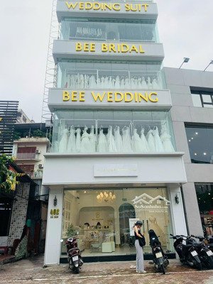 cần cho thuê cửa hàng lô góc phố giang văn minh - ba đình: dt 35m2 x 5 tầng giá 35tr, mọi mô hình