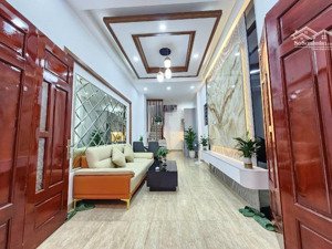 bán nhà nguyễn an ninh 45m 5t, nhà đẹp ở luôn, phân lô , gần phố 2 thoáng , oto đỗ, vị trí đẹp