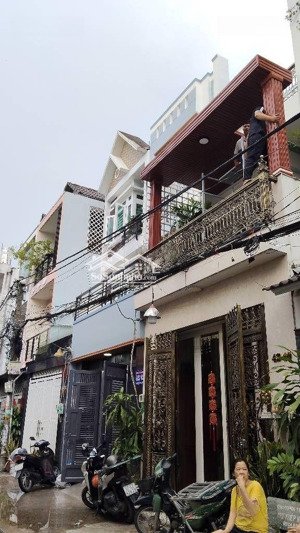 bán nhà đường bình thành - nhà 3 tầng - 4m x 16m (64m2) 4pn- 4wc- đường trước nhà 6m xe hơi đậu cửa