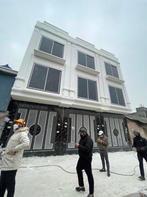 nhà mặt ngõ-ô tô đỗ cửa ngày đêm-khẳng định tầm tiền này không thể kiếm dc căn nào giá tốt hơn