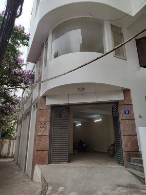 cho thuê nhà cầu diễn vị trí đắc địa, kinh doanh sầm uất