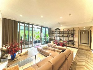 chỉ 1 căn sân vườn duy nhất bán với giá siêu hời