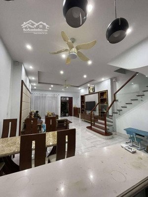 bán nhà vườn foresa nam từ liêm, đường rộng thênh thang, cây xanh mát mẻ, mặt tiền đẹp