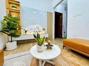 ngọc hà 32m2 giá chỉ 5,1 tỷ - full nội thất đẹp, ngõ thông, gàn hồ ô tô tránh