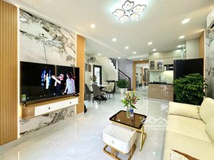 bán nhà mặt phố duy tân, 6,3 tỷ, 21m2, phường 15, phú nhuận, hcm