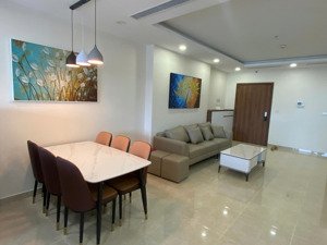 cho thuê căn góc 132m2, 3 p ngủ full đồ giá 22 triệu. golden park. lh 