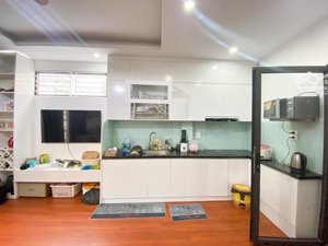 12 tỷ có ngay lô góc 2 mặt thoáng - ô tô ngủ trong nhà.