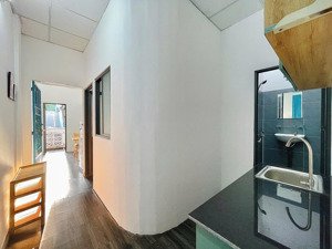 căn hộ 2pn ban công giá siêu tốt - đủ nội thất - chợ bà chiểu - p2 bình thạnh