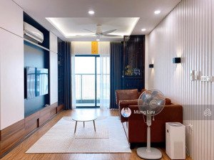 siêu hiếm! căn 1pn vinhomes gardenia full đồ, sổ đỏ cầm tay, giá chỉ 5.x tỷ . lh 0974 999 8**