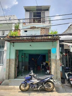 hiếm 3 tầng lê văn lương đường xe hơi buon ban nhỏ được gần lotte mart gần trần xuân soạn